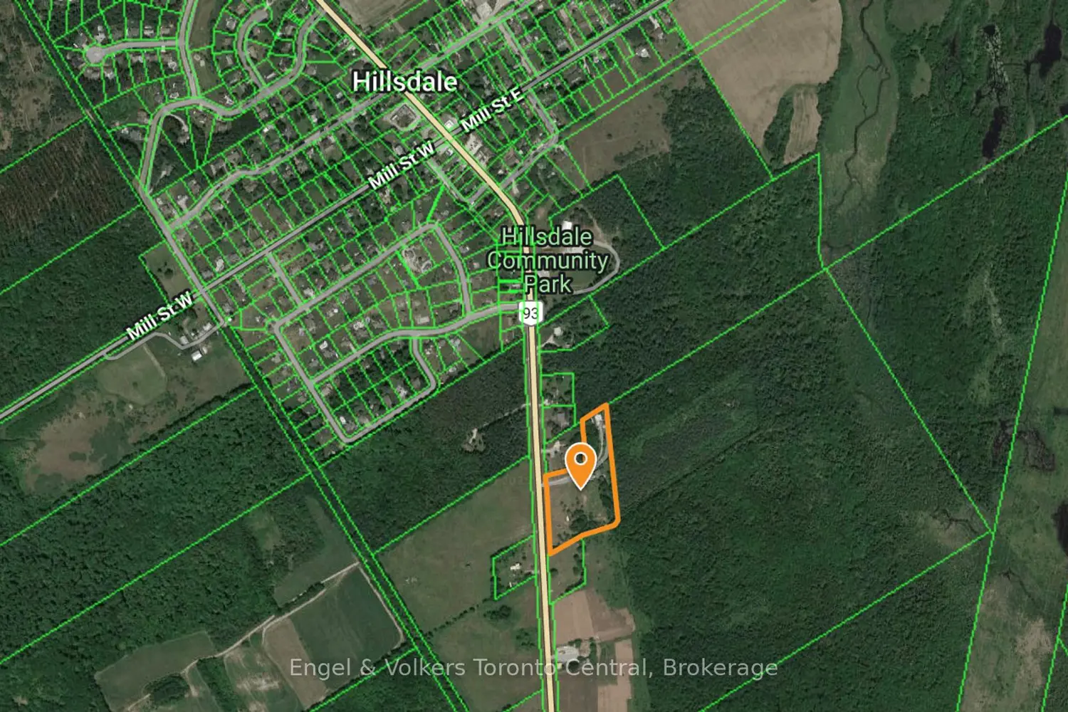 4517 Penetanguishene Road photo 2