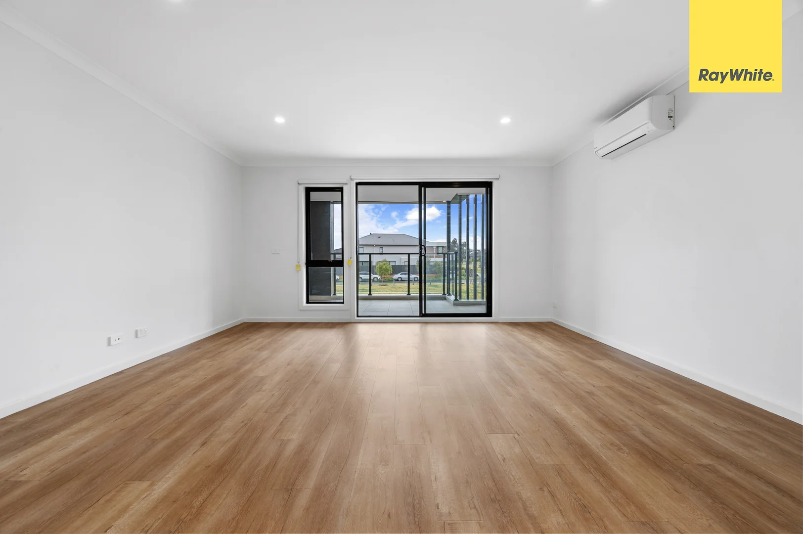 Additional image 7 of 24 Odsal Walk, Strathtulloh VIC 3338
