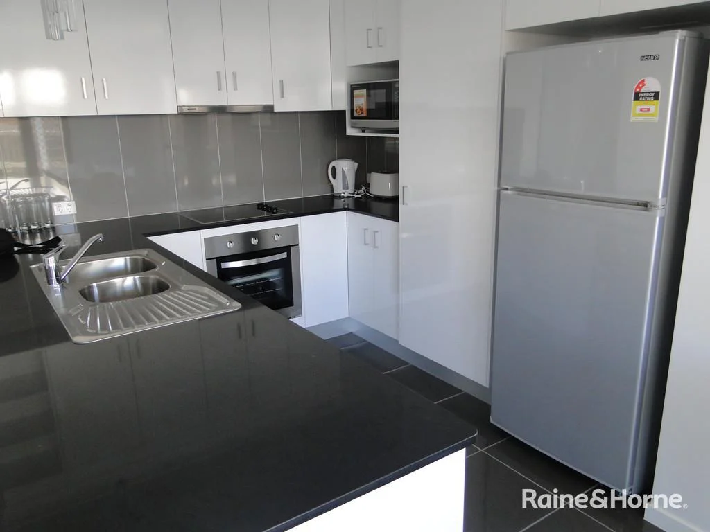 Additional image 4 of 1/1 AGNES ST, South Gladstone QLD 4680