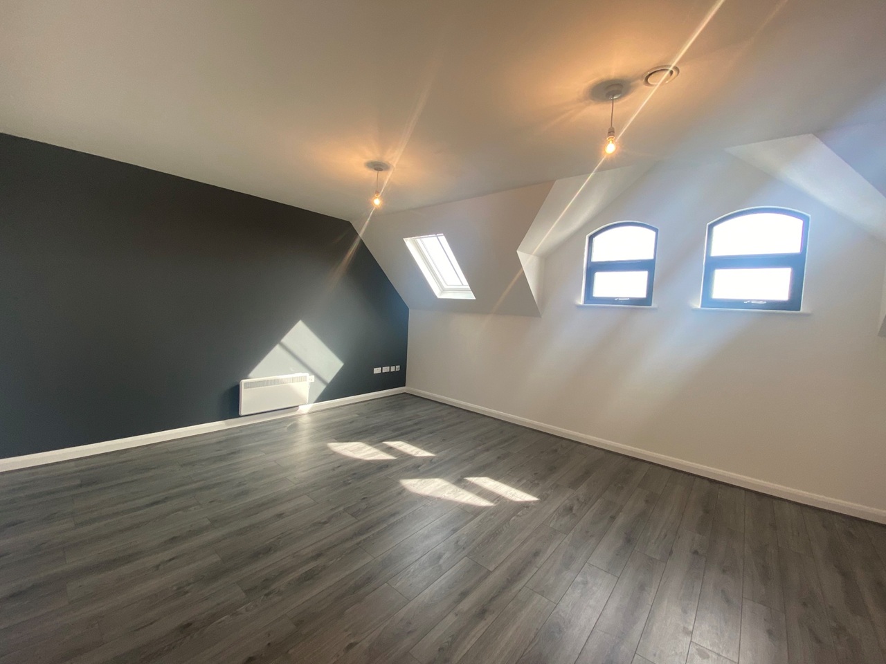 2 Bed Flat, Queens Terrace, M7, N1 7GU photo 5