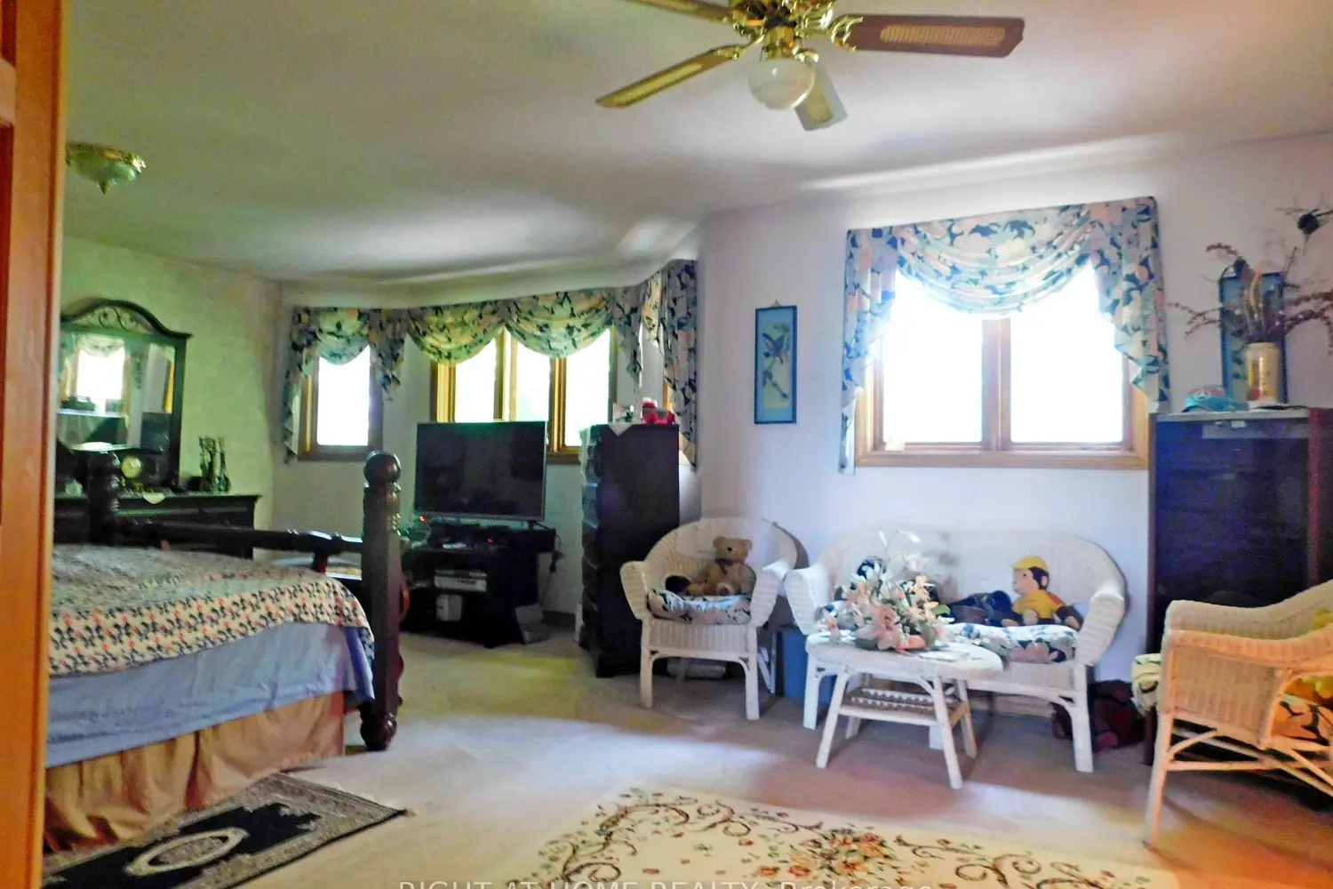 Additional image 16 of 4916 Thirty Road