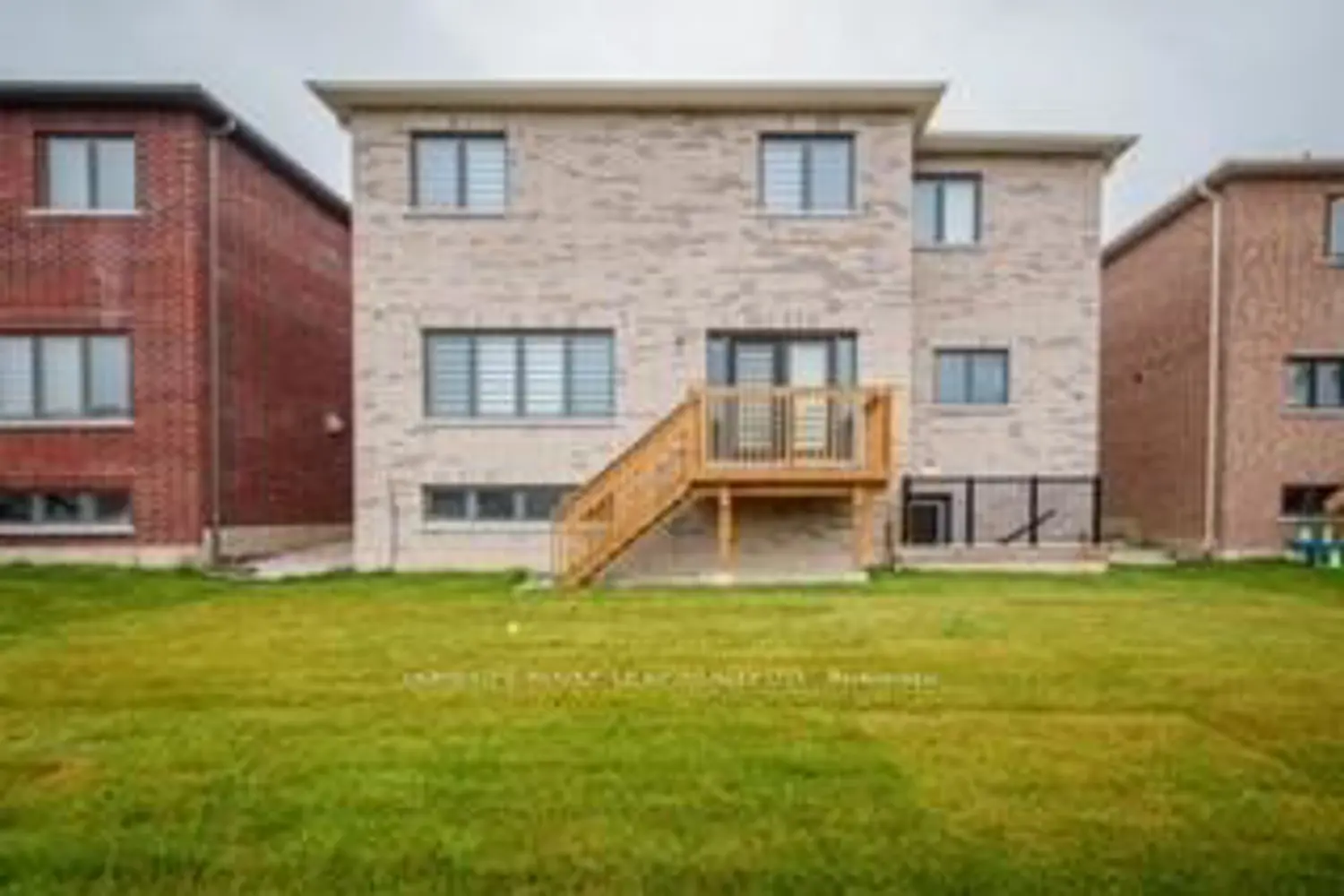 Additional image 18 of 216 Warden Street