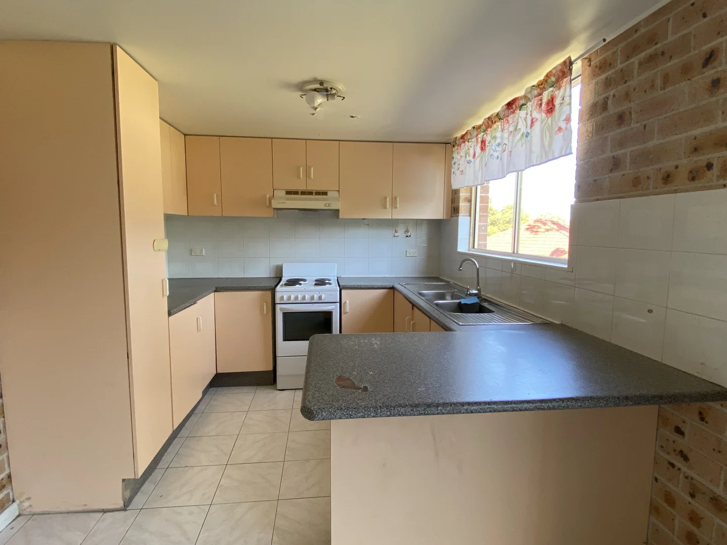 Additional image 4 of 11 Hollydene Crescent, Edensor Park NSW 2176