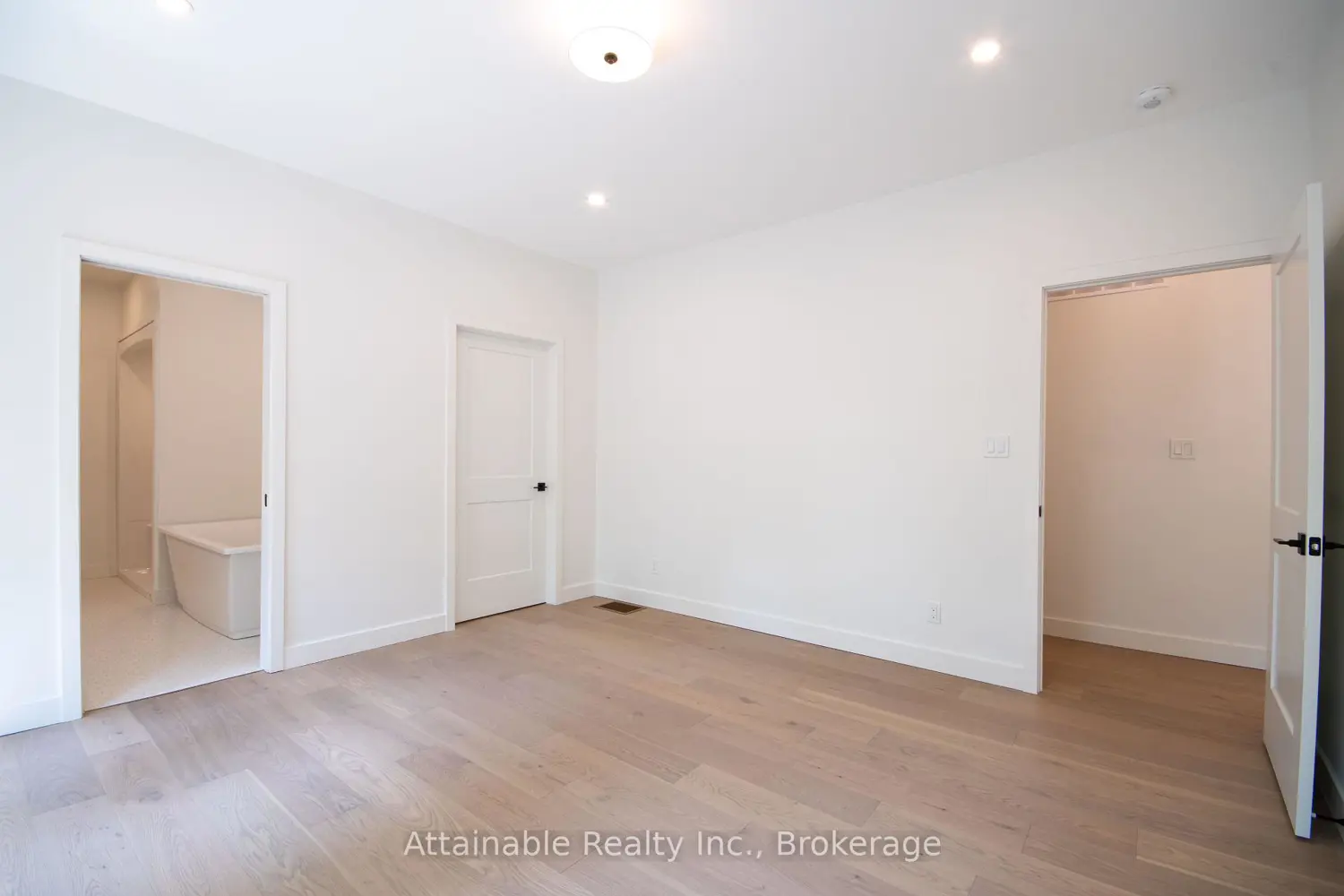 23 Collins Court photo 5