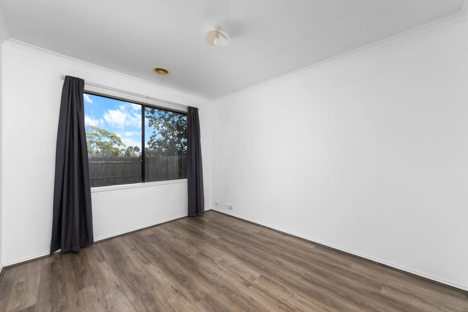 Additional image 10 of 51 Jasmine Drive, Mill Park VIC 3082