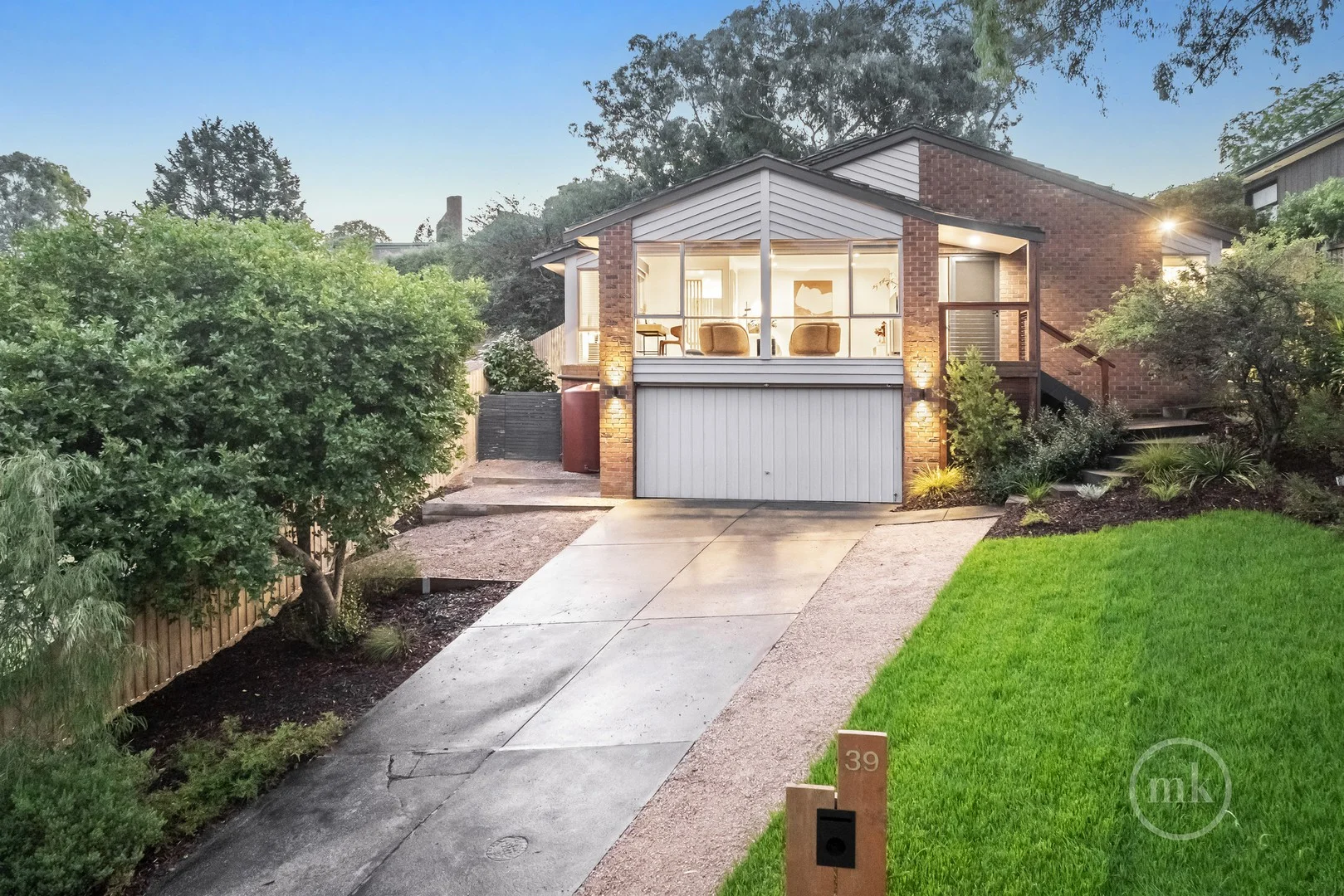 39 Hillingdon Drive, Diamond Creek VIC 3089