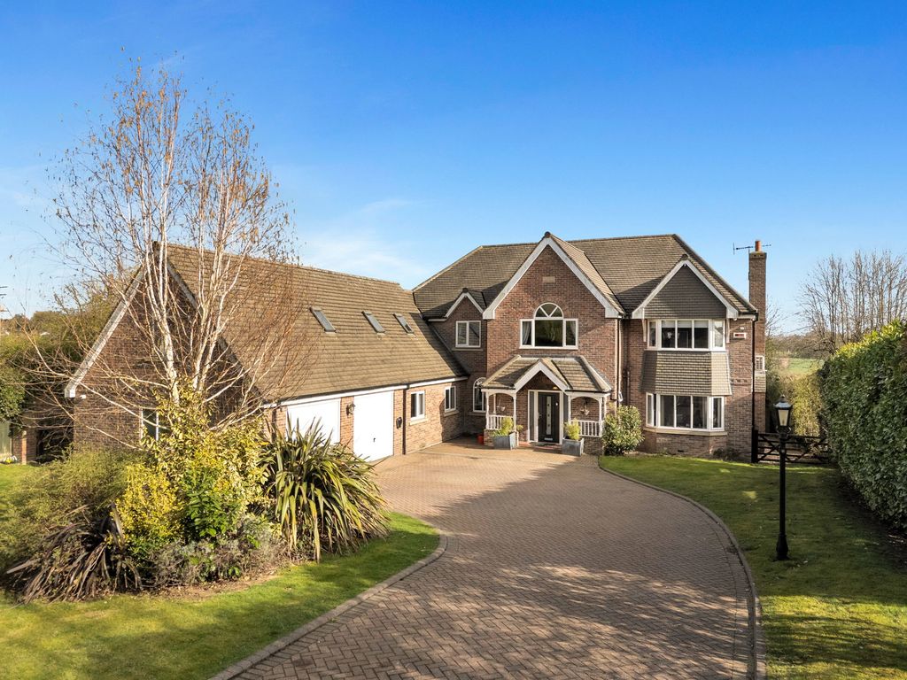 5 bed detached house for saleHolling Moor Lane, Wickersley, Rotherham S66