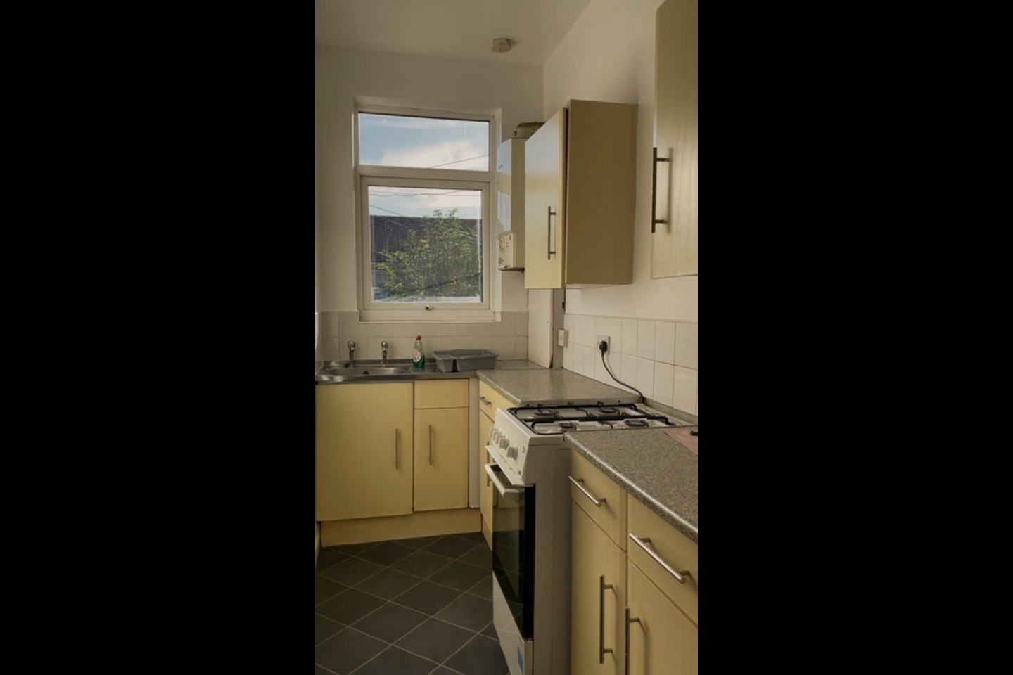 2 Bed Flat, Stamford St, M16, N1 7GU photo 2