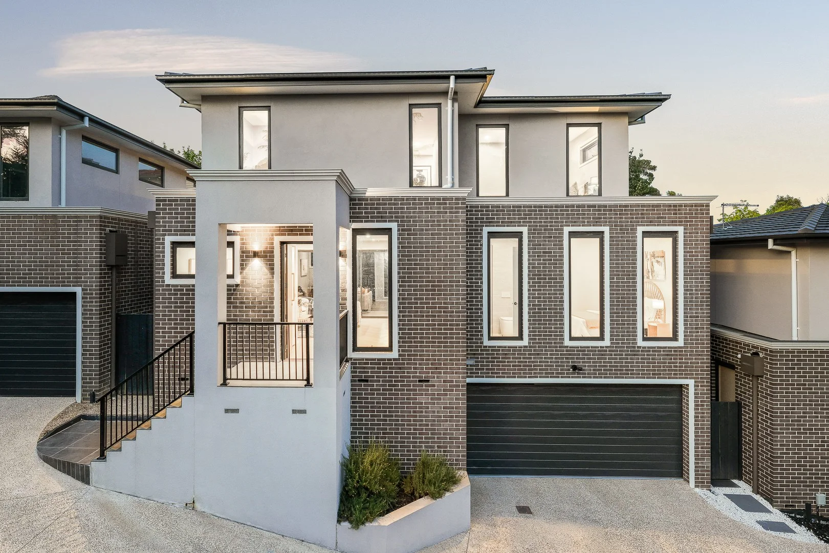 2/215 Highfield Road, Camberwell VIC 3124