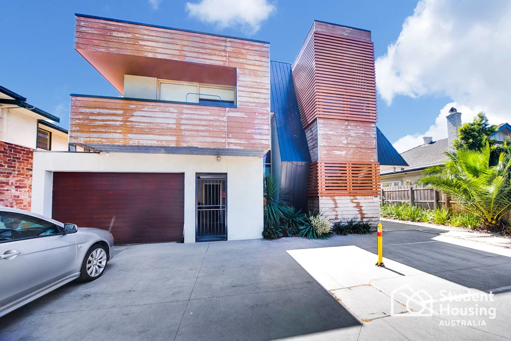 08/1023 Dandenong Road, Malvern East VIC 3145