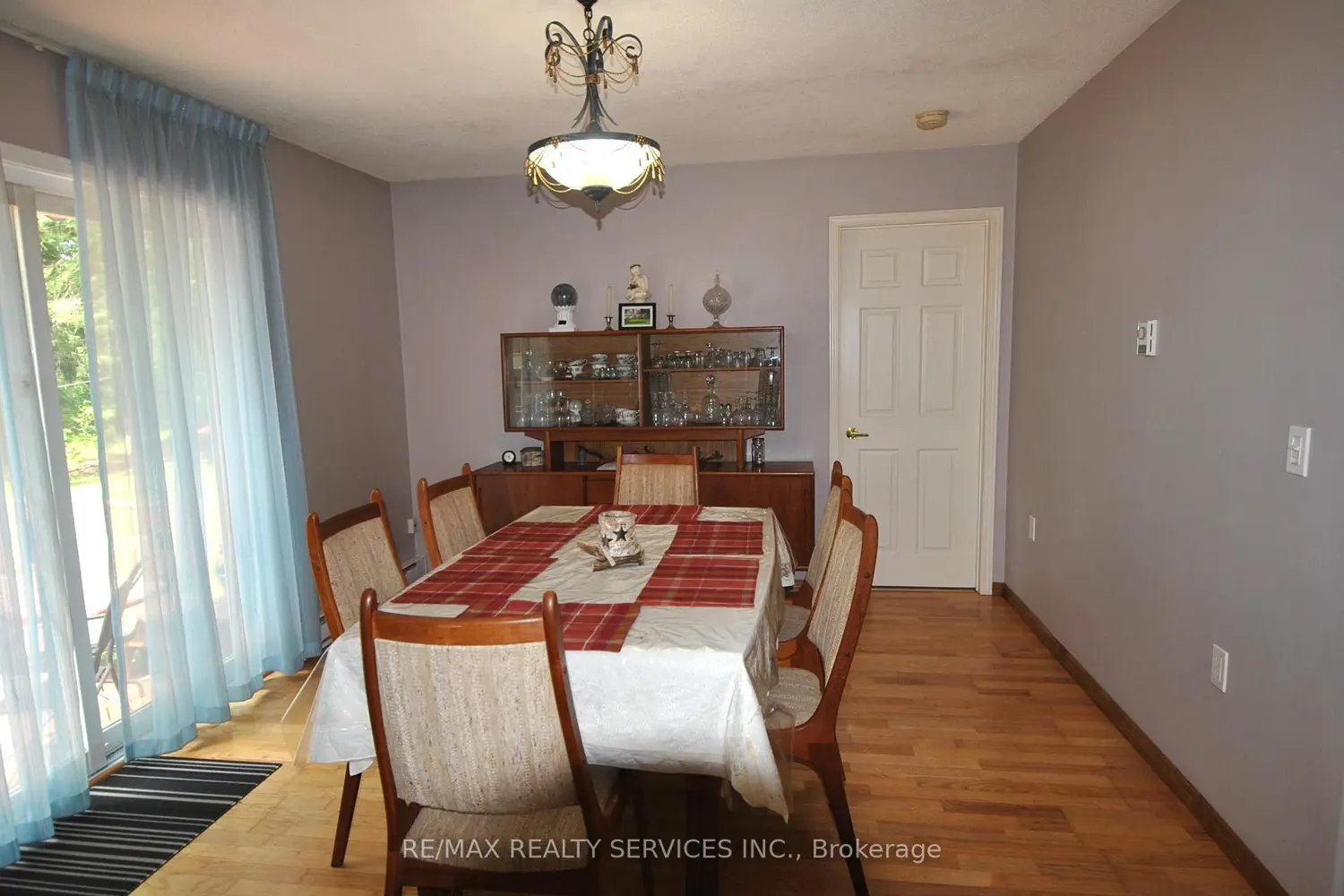 1102 Lakeshore Drive photo 5