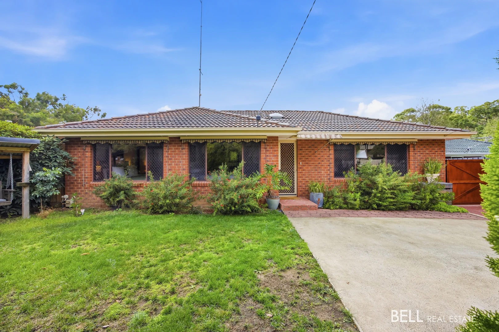 Additional image 2 of 9 Dean Crescent, Launching Place VIC 3139