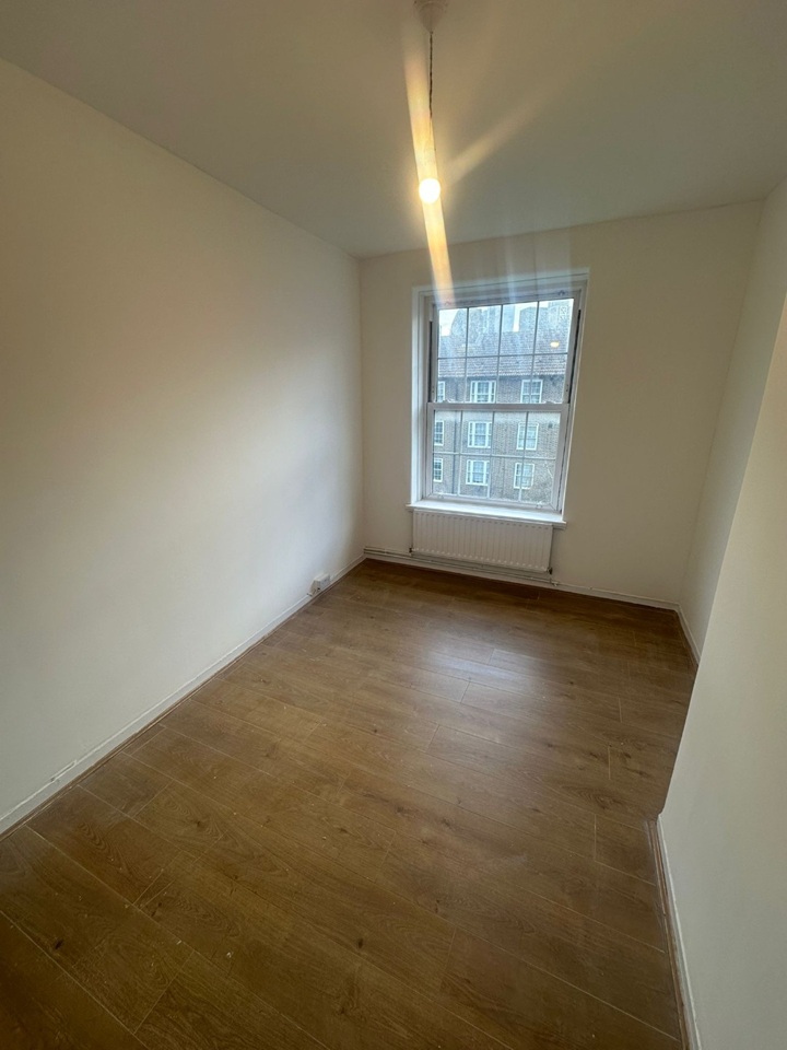 Room in a Shared Flat, Chicksand Street, E1, N1 7GU photo 2