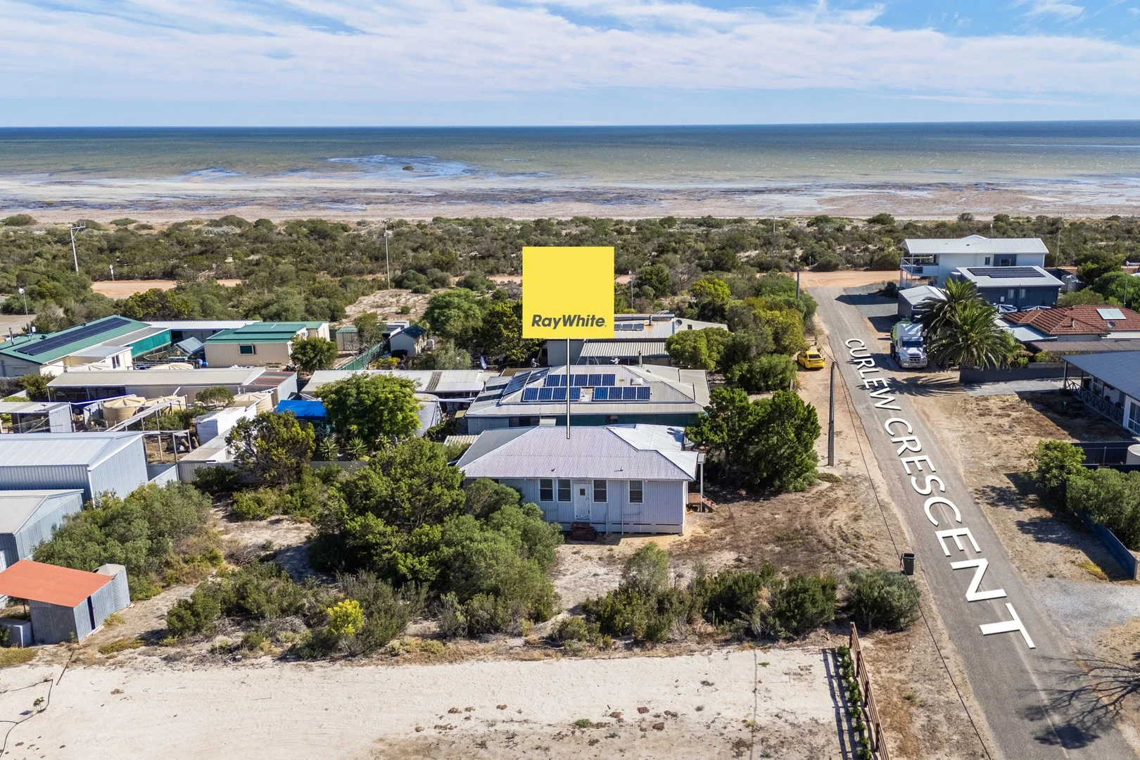 8 Curlew Crescent, Thompson Beach SA 5501