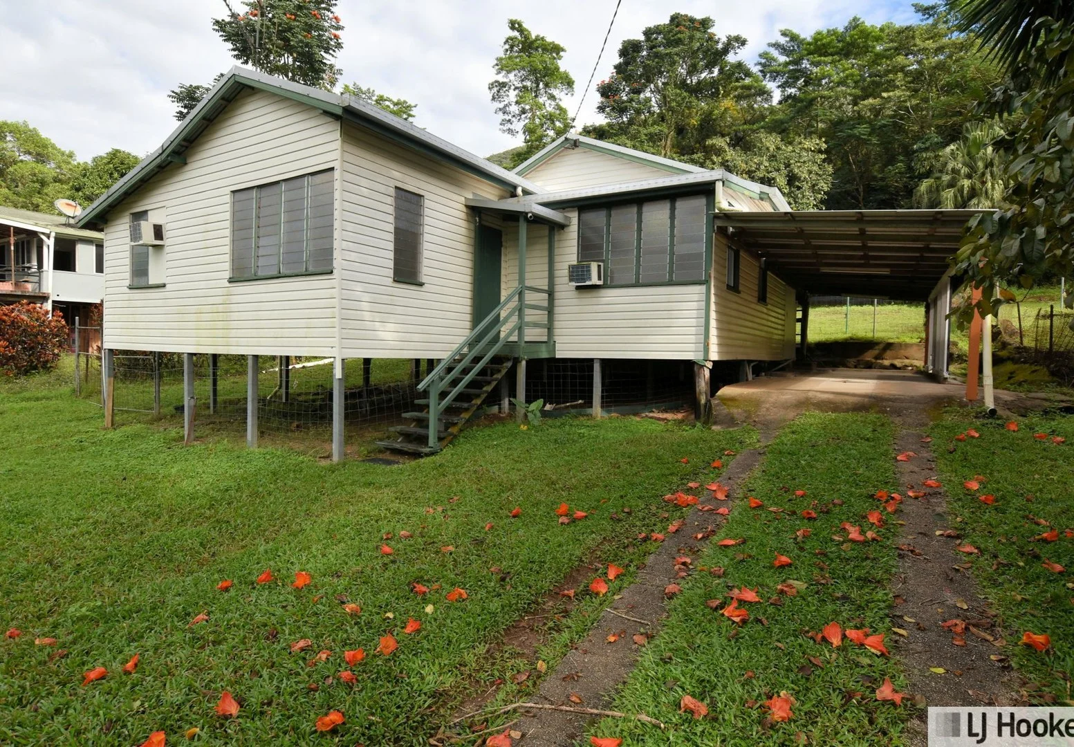 9 Brannigan Street, Tully QLD 4854