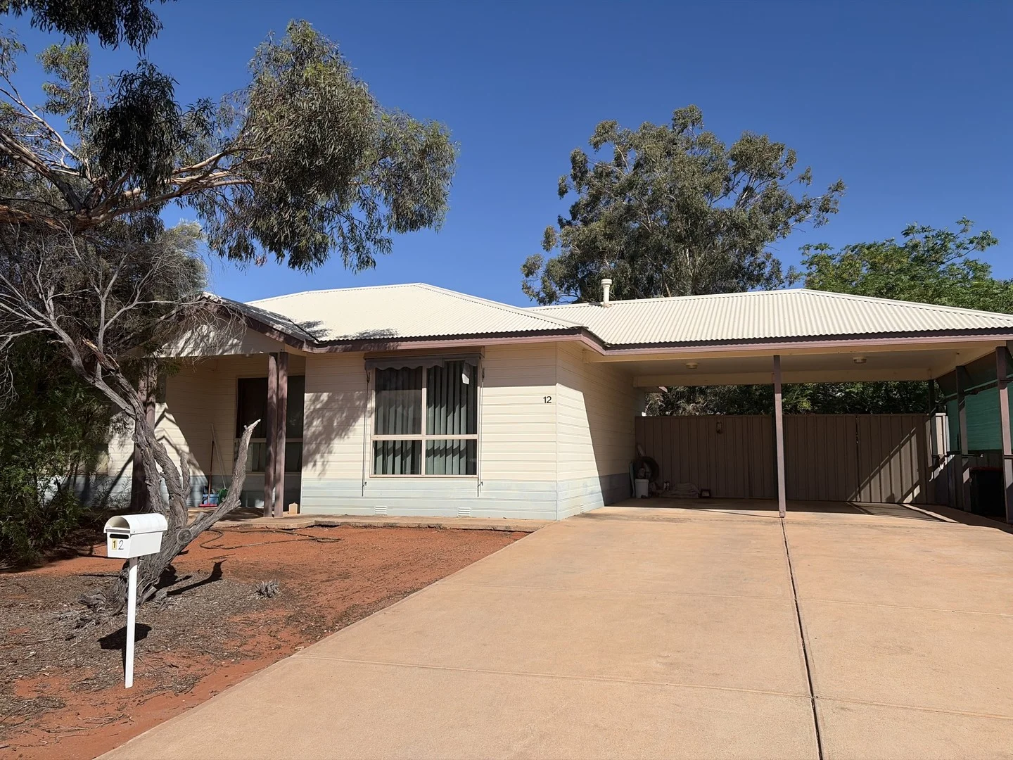 12 Santalum Way, Roxby Downs SA 5725