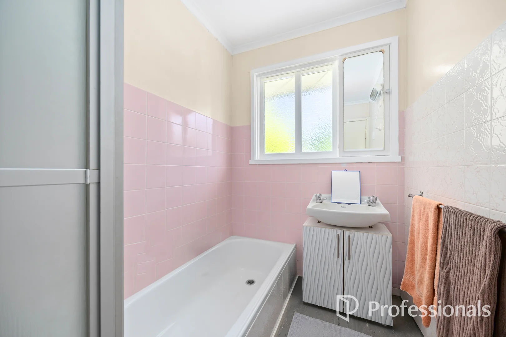 Additional image 8 of 6 Robert Court, Croydon VIC 3136