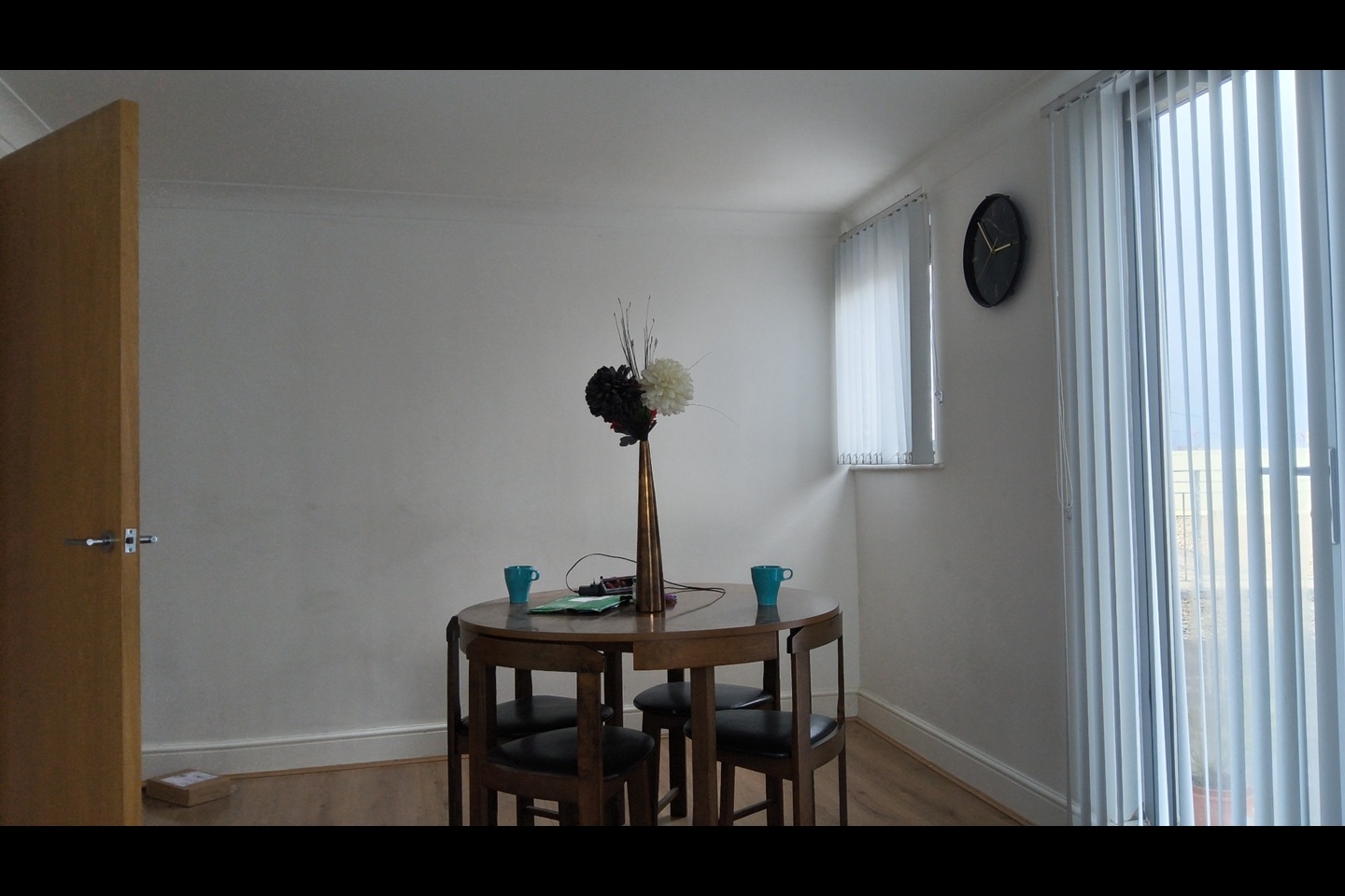 2 Bed Flat, Francis Road, B16, N1 7GU photo 2