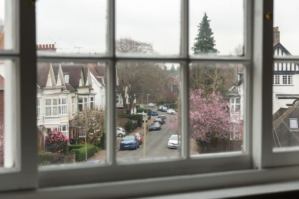 2 bed flat for saleToller Road, Stoneygate LE2 photo 5