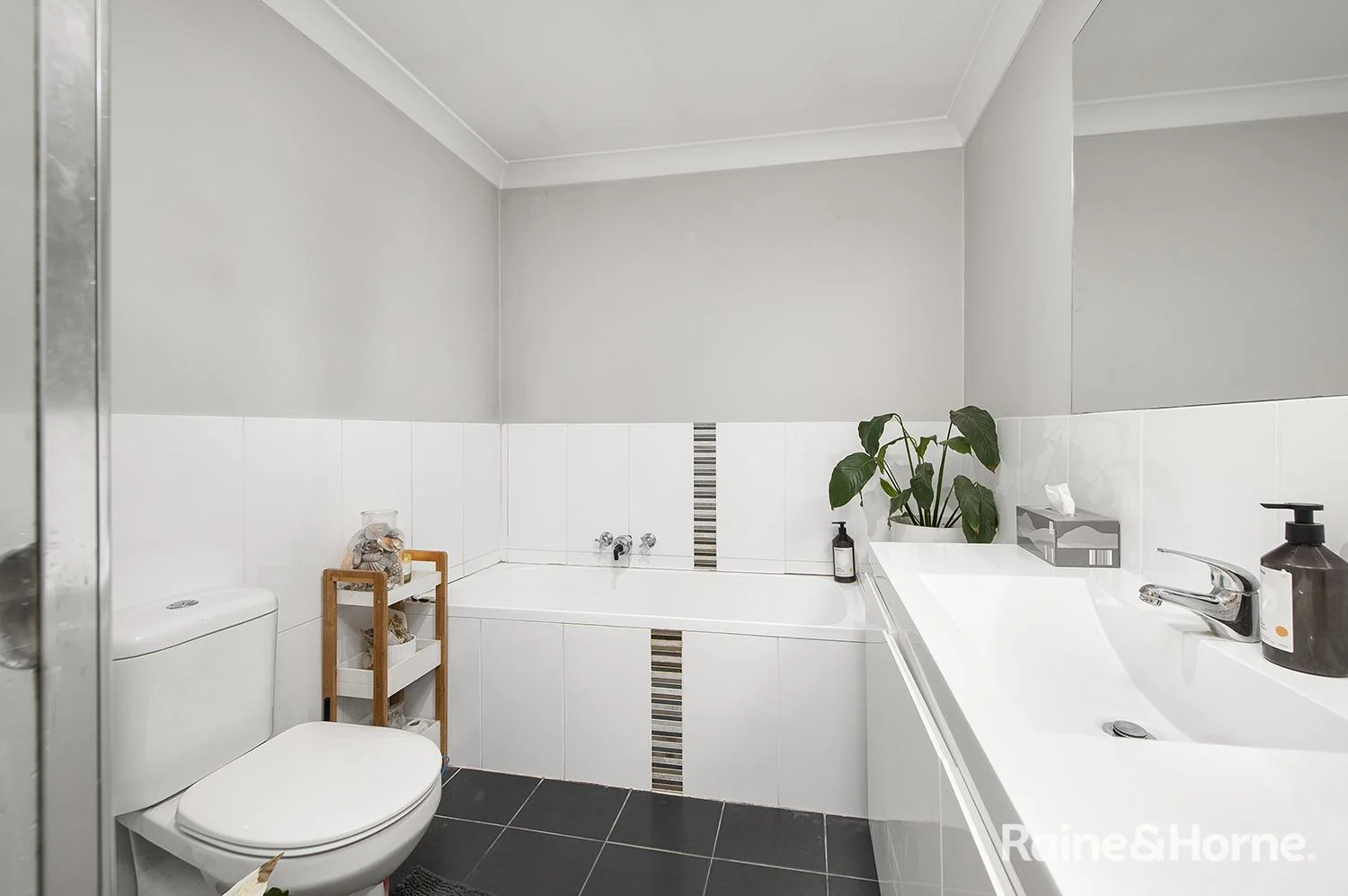 Additional image 12 of 32 Crawford Lane, Mount Hutton NSW 2290