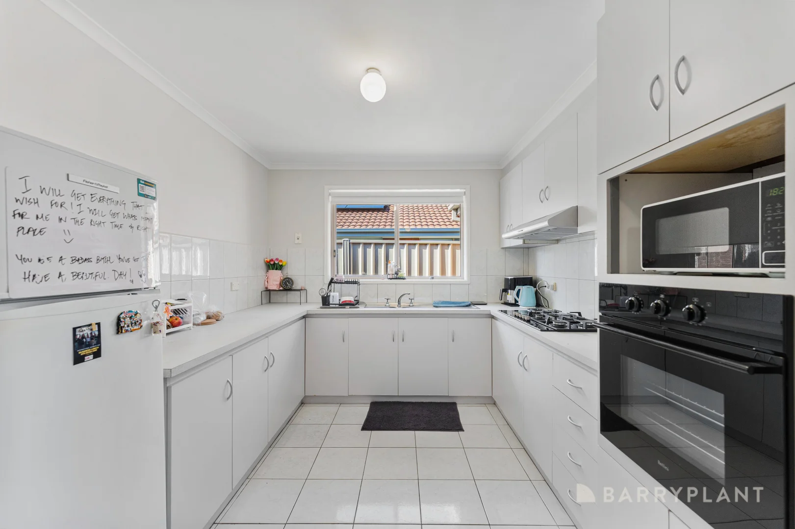Additional image 6 of 2/52 Currunghi Court, St Albans VIC 3021