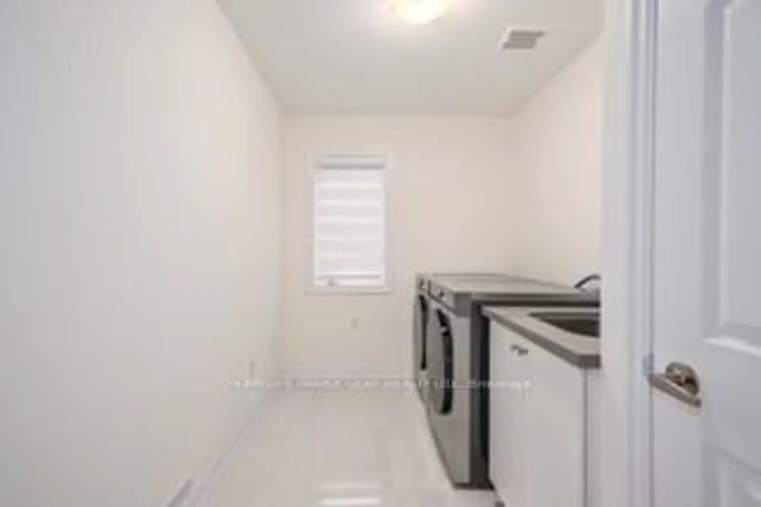 Additional image 16 of 216 Warden Street