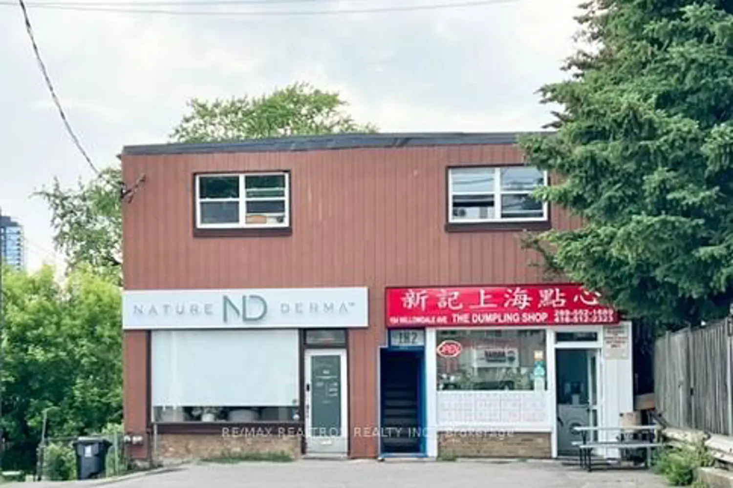 180-184 Willowdale Avenue