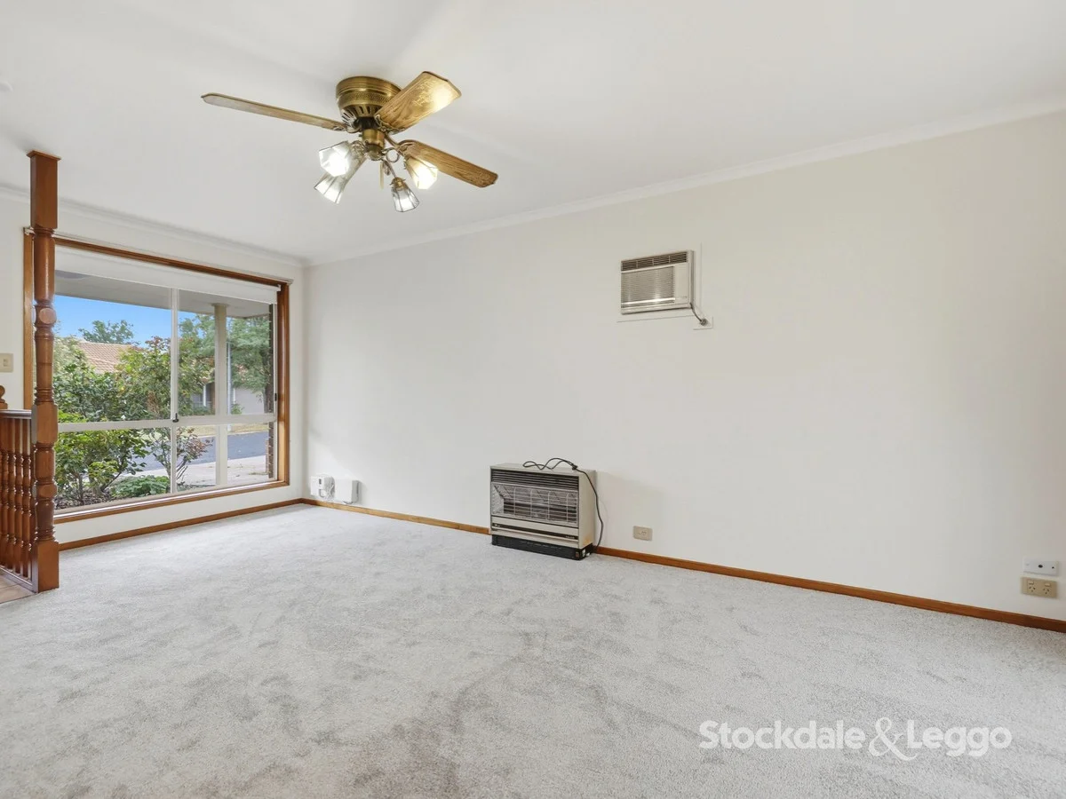 2 Steele Court, Bacchus Marsh VIC 3340 photo 2