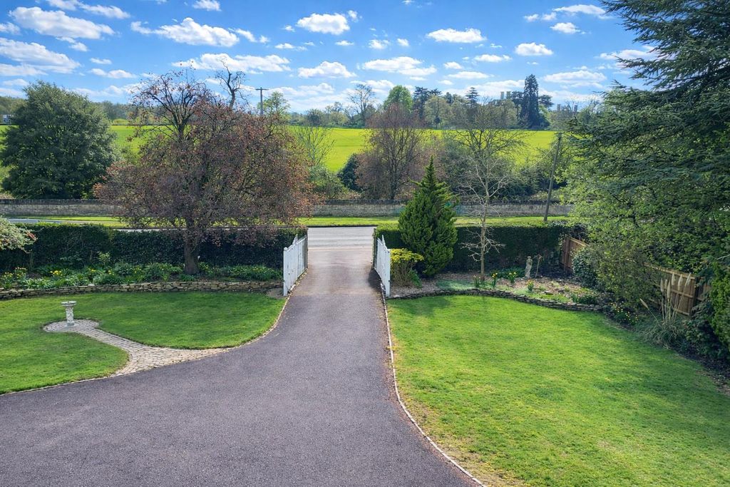 4 bed detached house for saleThorpe Road, Peterborough PE3