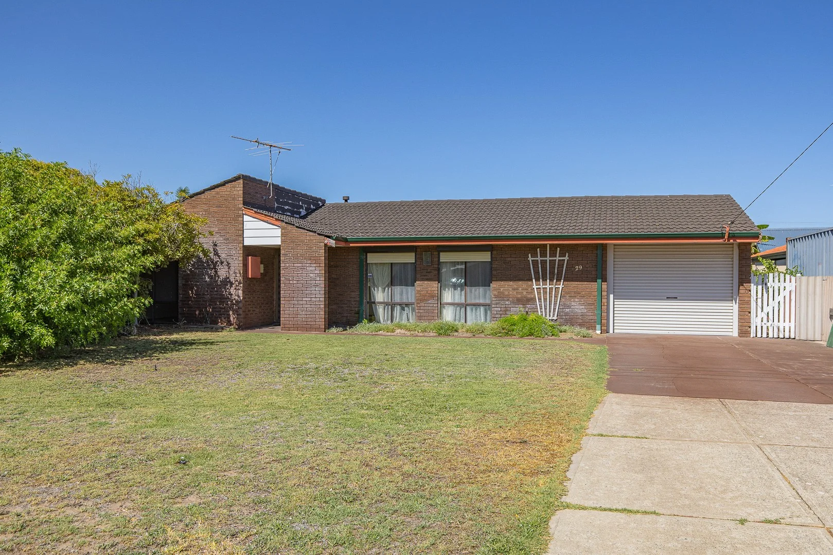 29 Biscayne Street, Safety Bay WA 6169
