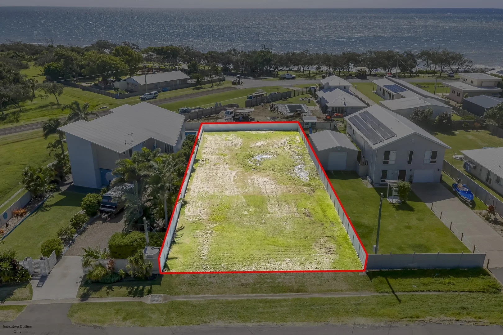 4 Hunter Street, Burnett Heads QLD 4670