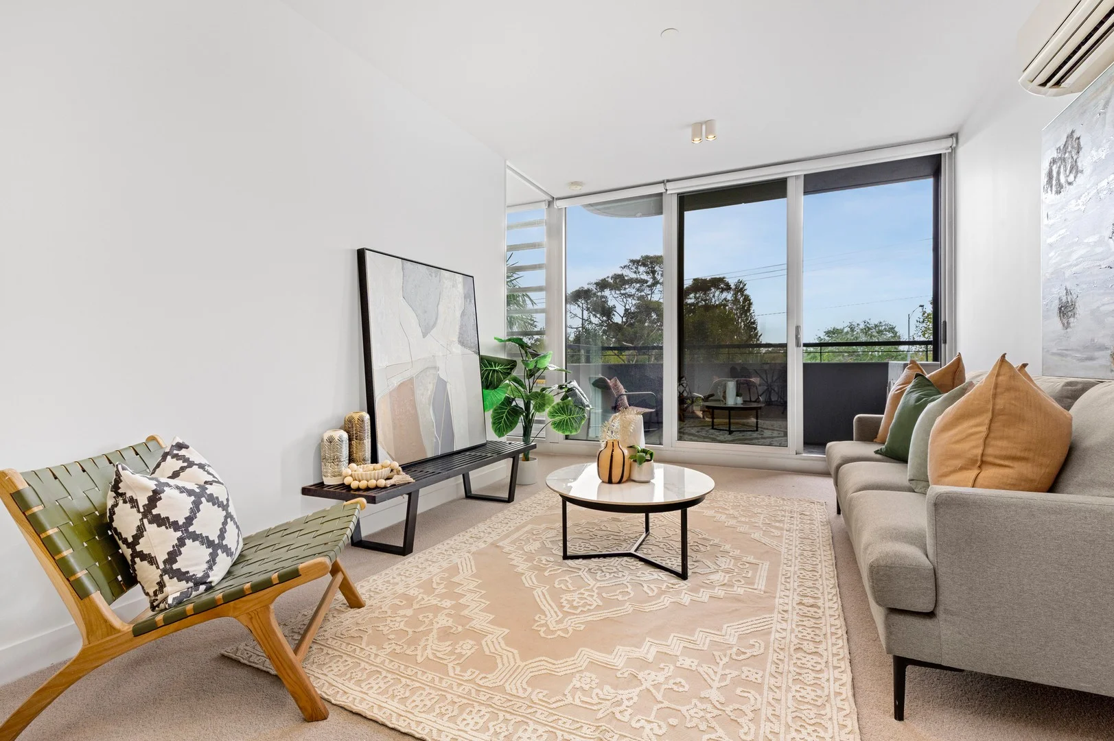 102/74 Queens Road, Melbourne VIC 3004