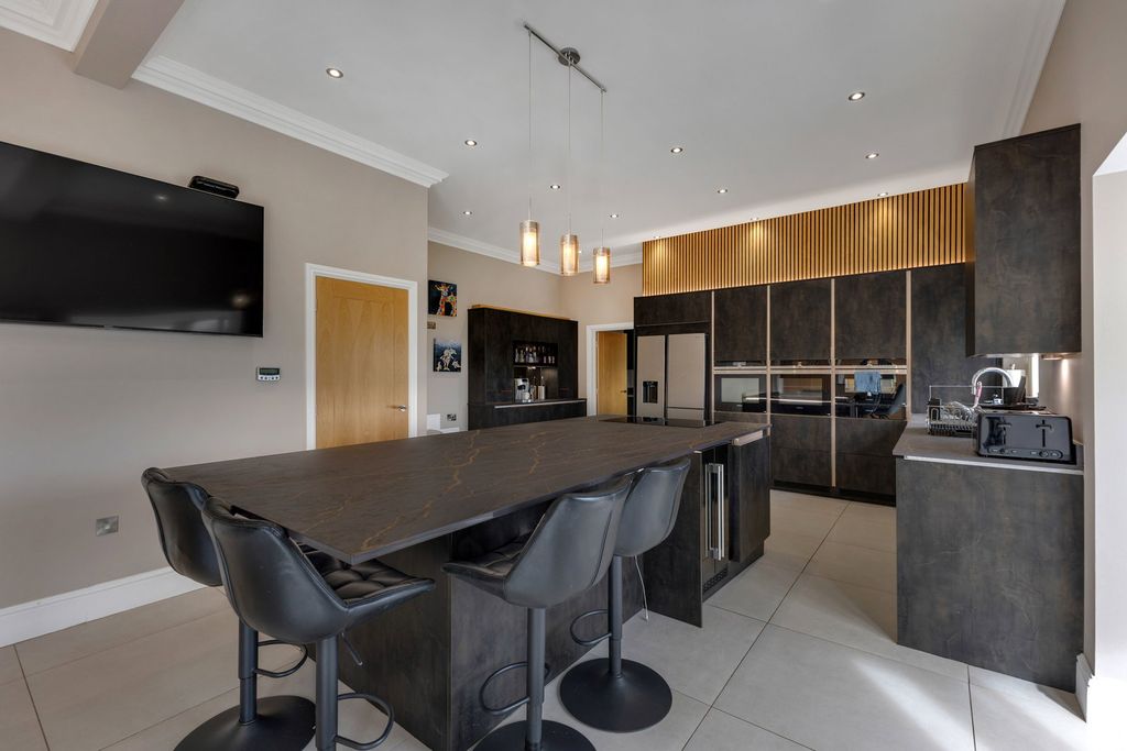Additional image 5 of 5 bed detached house for saleHolling Moor Lane, Wickersley, Rotherham S66