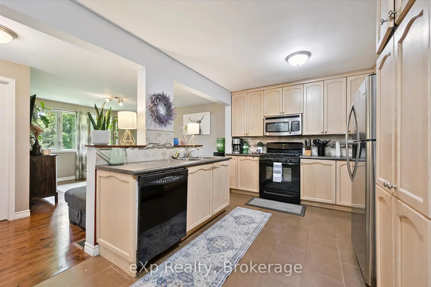 Additional image 4 of 550 Elora Street