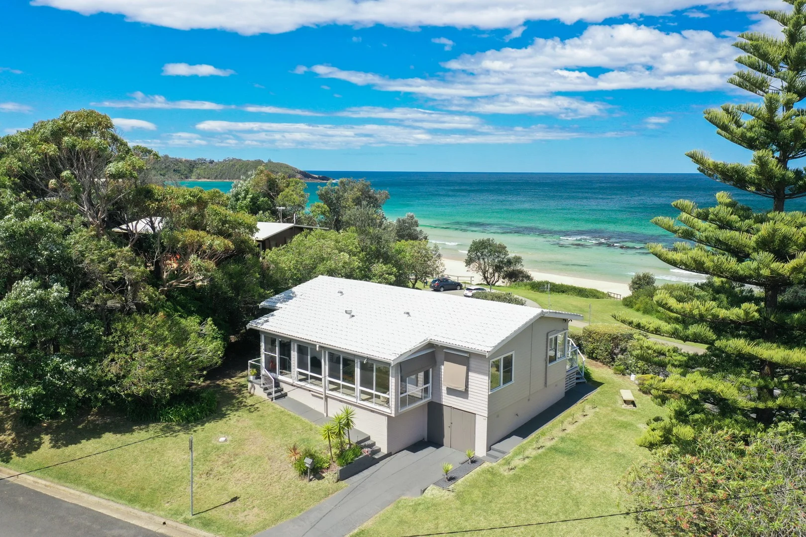 64 Donlan Road, Mollymook Beach NSW 2539