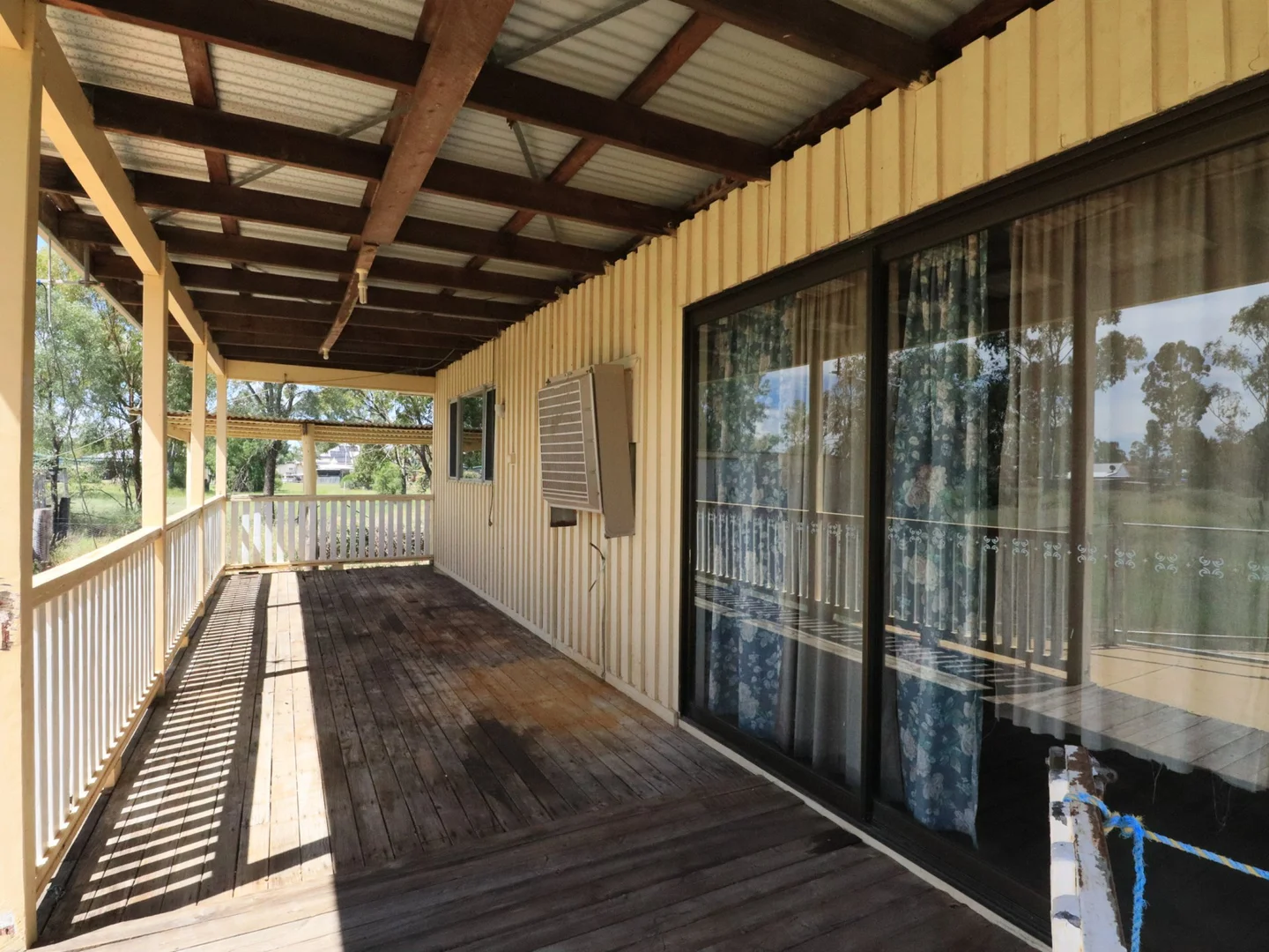 18 Flinders Street, Yuleba QLD 4427 photo 4