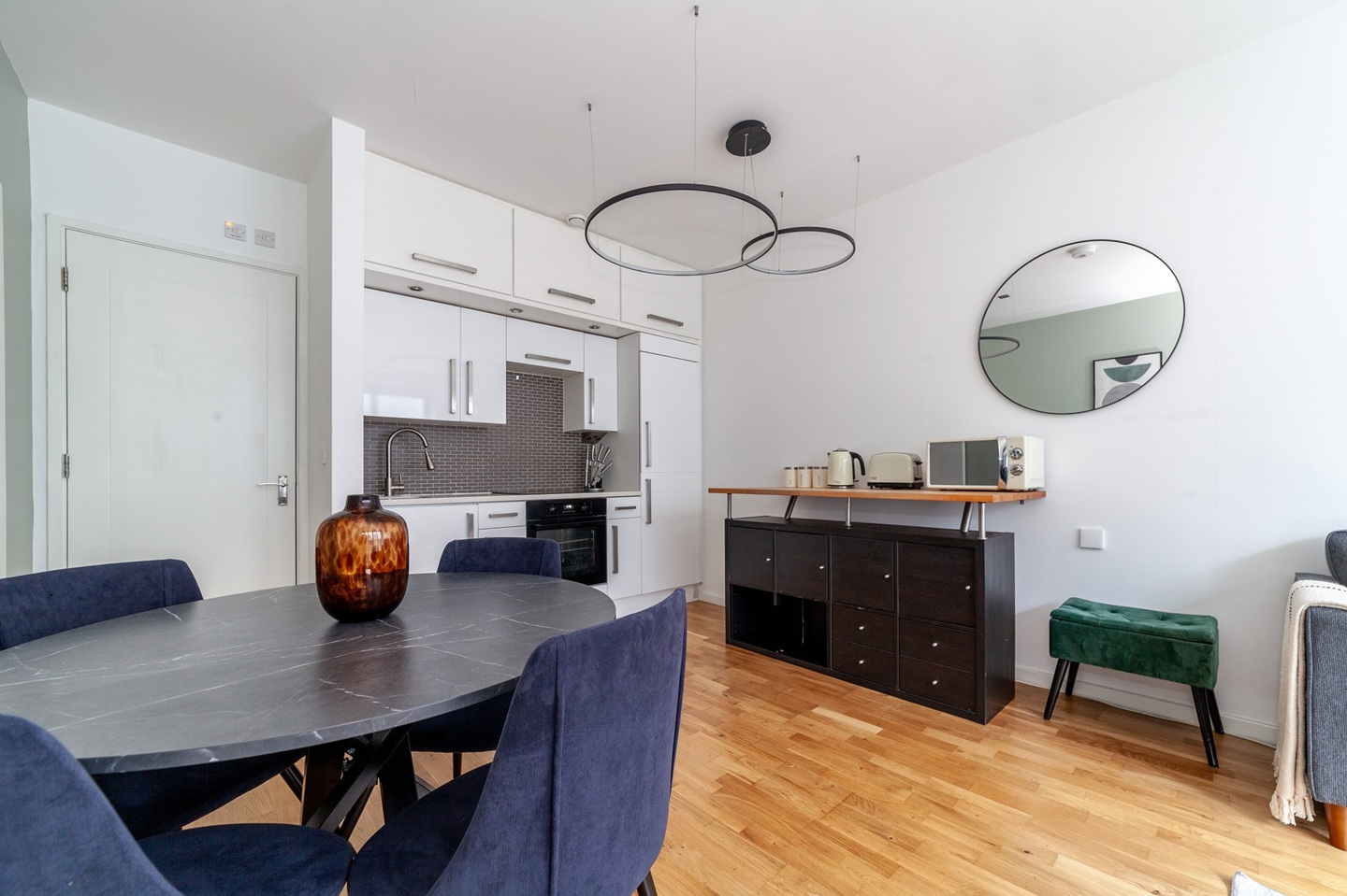 2 Bed Flat, Holmes Road, NW5, N1 7GU photo 4