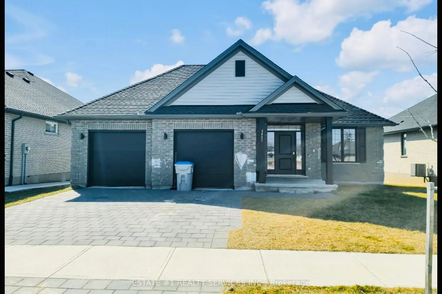 2047 Lockwood Crescent