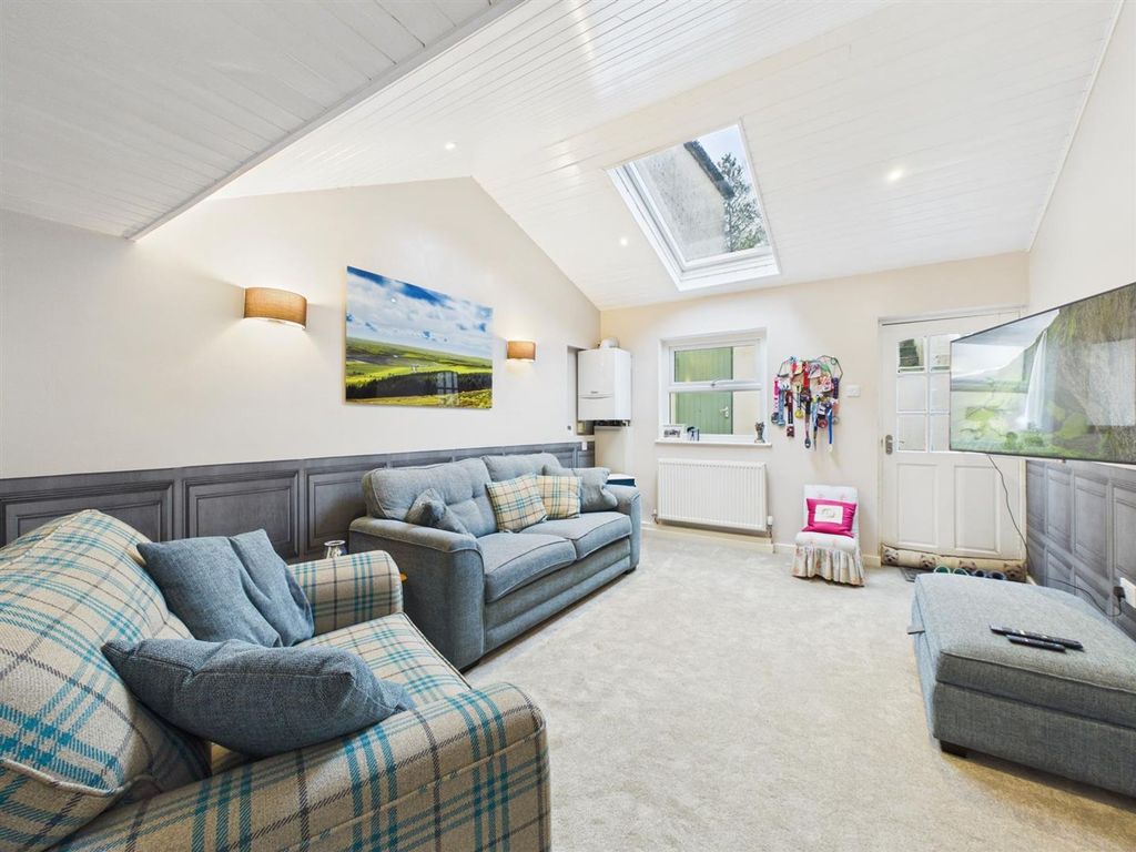 Additional image 2 of 3 bed town house for saleGoat Street, Haverfordwest SA61