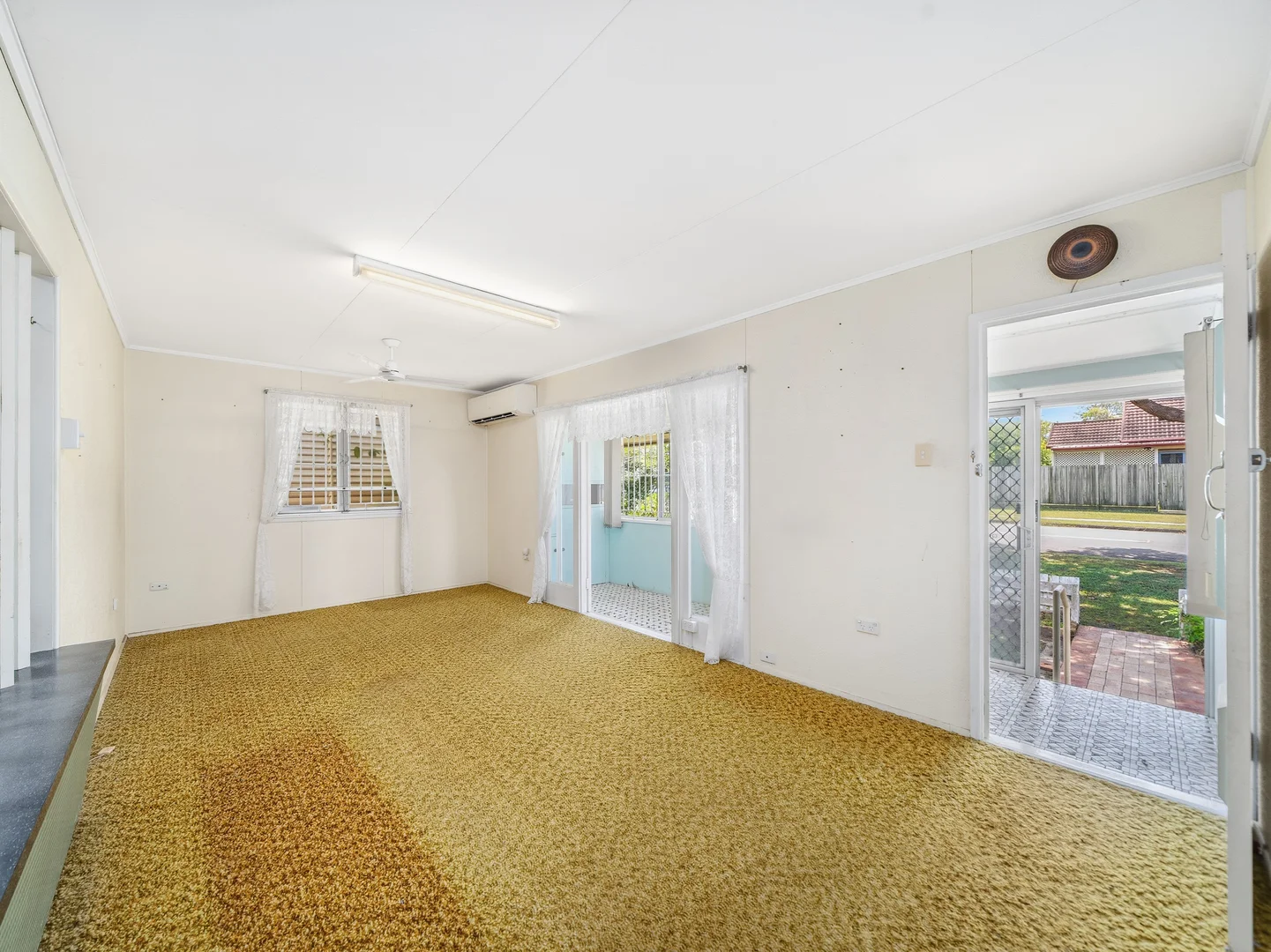 19 Ewan Street, Margate QLD 4019 photo 4
