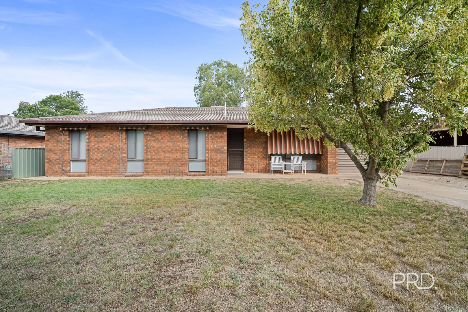 35 Bandera Ave, Glenfield Park NSW 2650