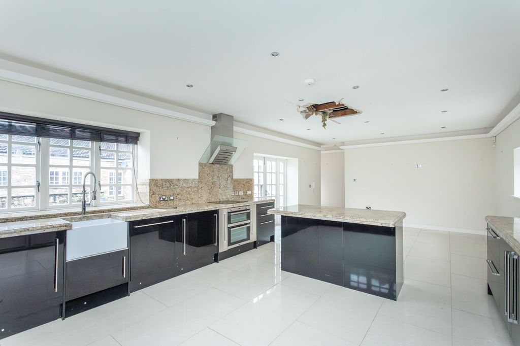 Additional image 23 of 5 bed detached house for saleBroomhouse Lane, Edlington, Doncaster DN12