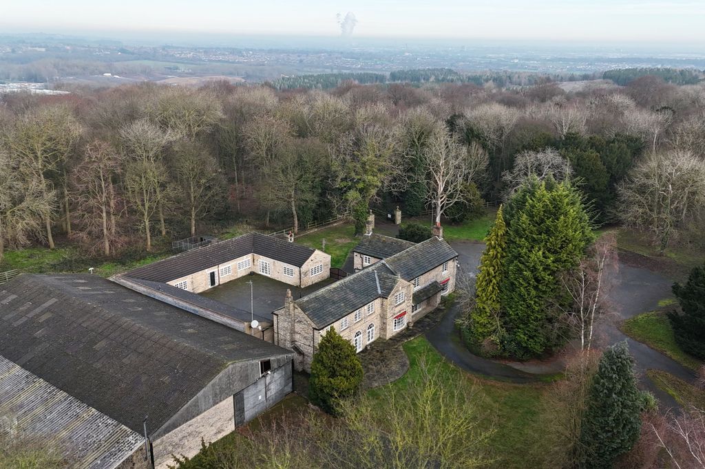 Additional image 2 of 5 bed detached house for saleBroomhouse Lane, Edlington, Doncaster DN12