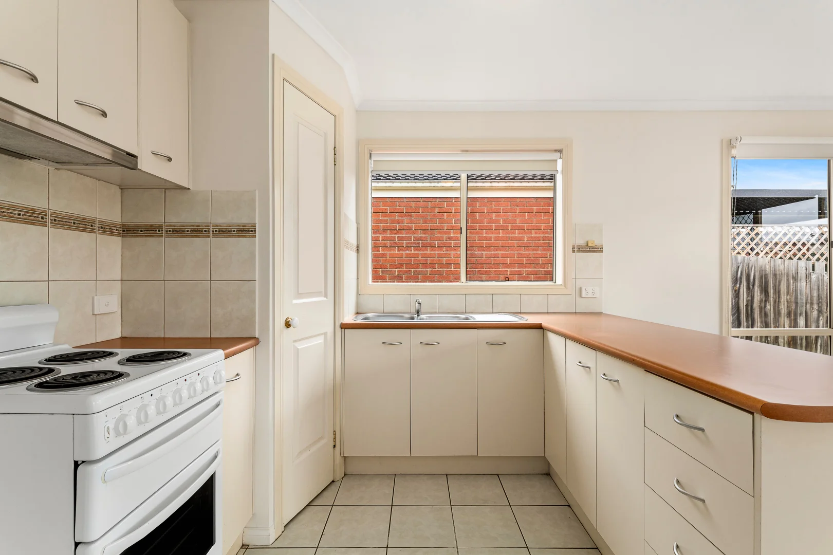 Additional image 7 of 4/21 Merrijig Avenue, Cranbourne VIC 3977