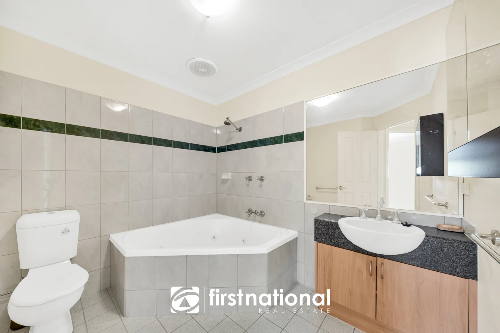Additional image 10 of 415 Centre Road, Berwick VIC 3806