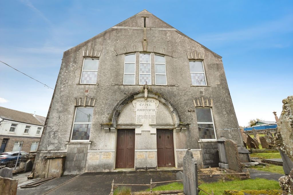 8 bed property for saleNorton Road, Penygroes, Llanelli, Carmarthenshire SA14
