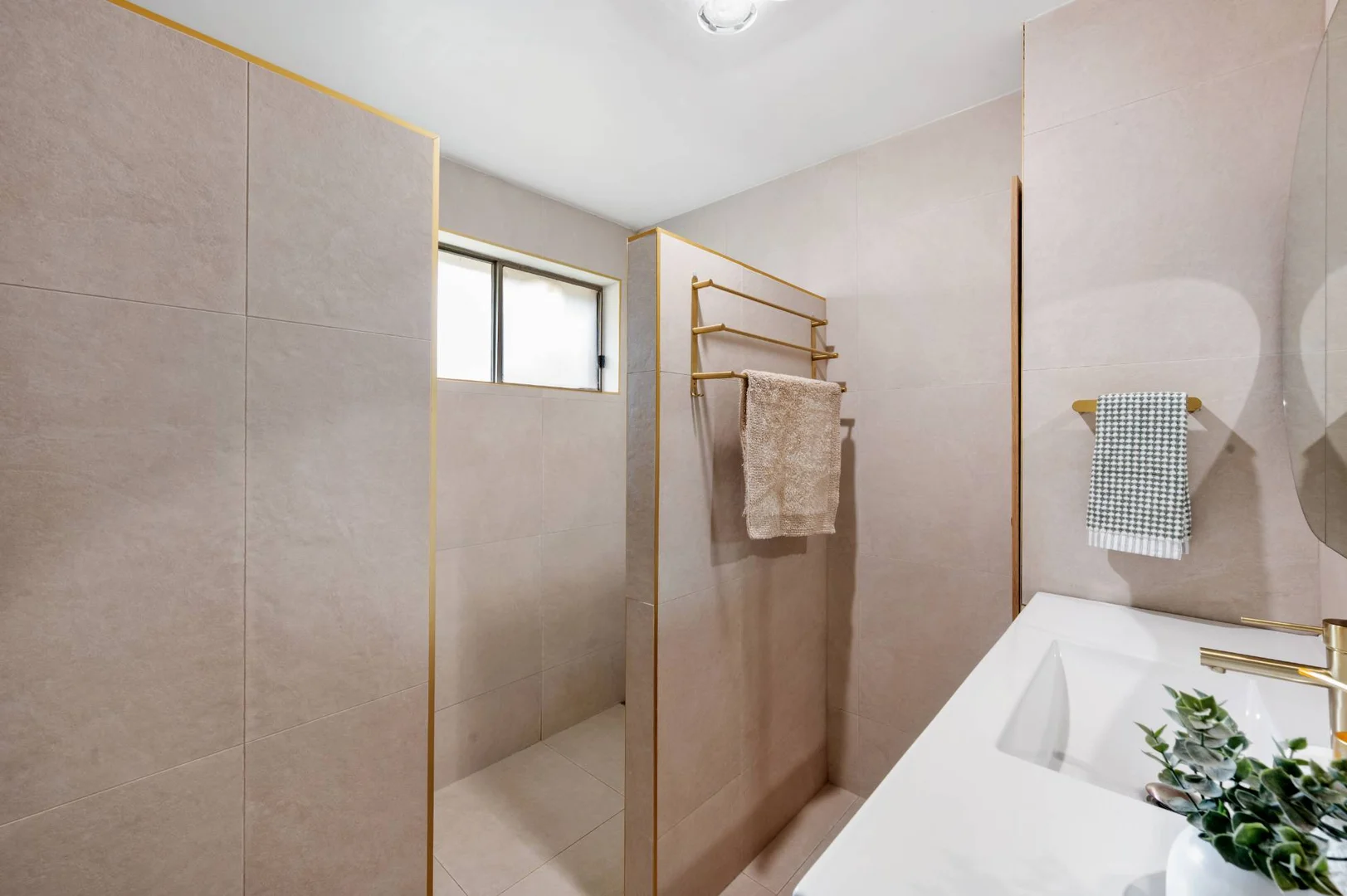 Additional image 9 of 258 Park Avenue, Kotara NSW 2289
