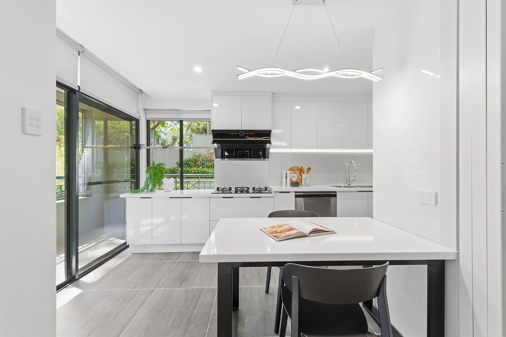 Additional image 4 of Unit 201/10 Freeman Rd, Chatswood NSW 2067