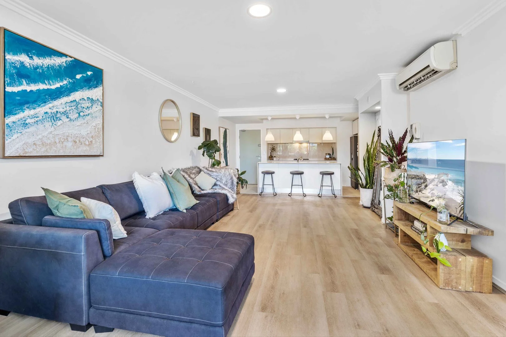 14/53 Darrambal Street, Surfers Paradise QLD 4217