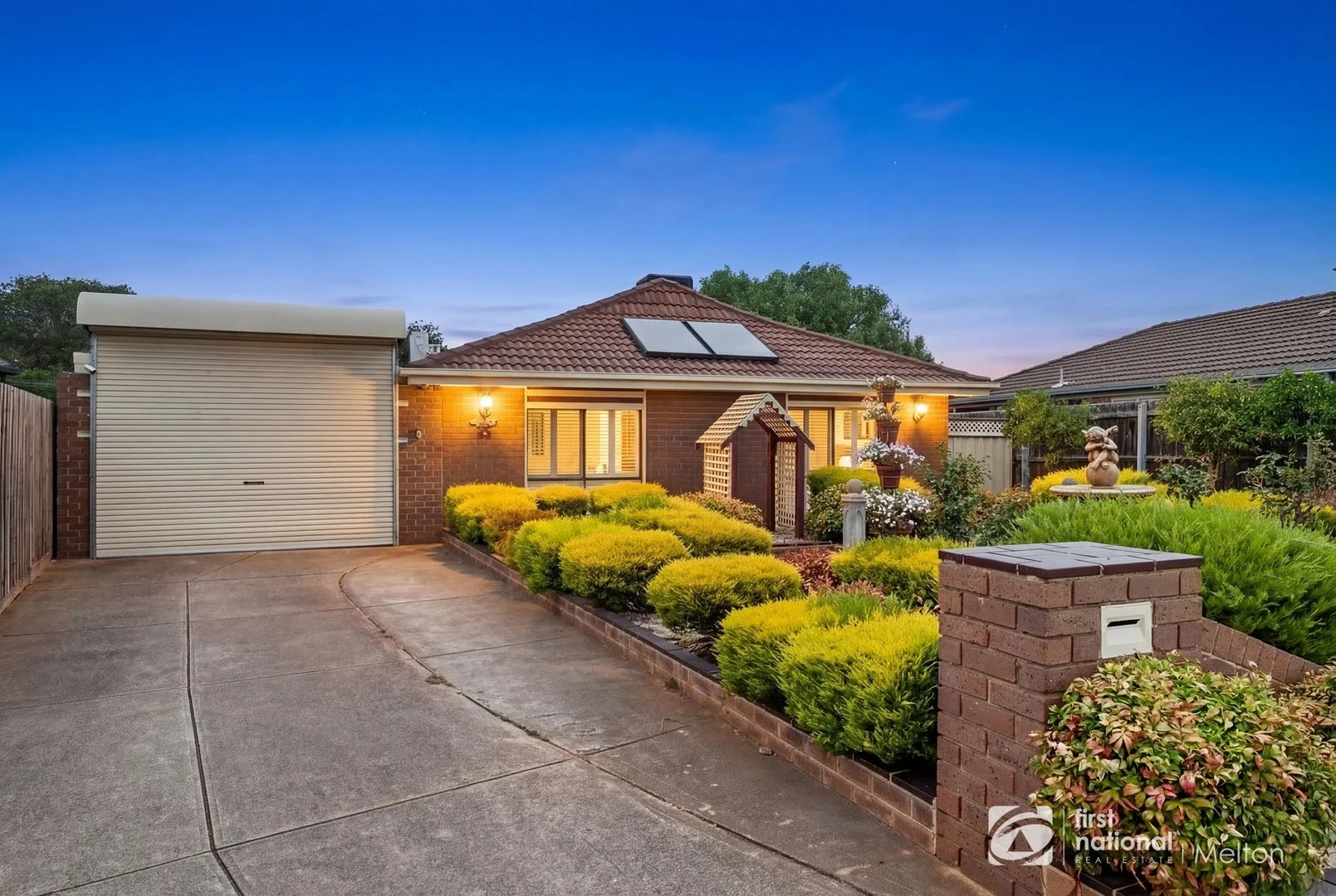 6 Howe Court, Melton South VIC 3338